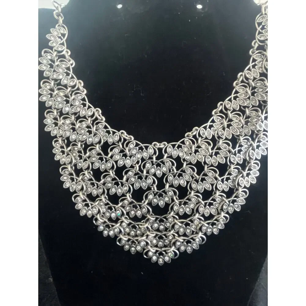 Premier Design "Ruffles" Rhodium Silver-Plated & Rhinestone Bib Necklace NWOT - Picture 4 of 5